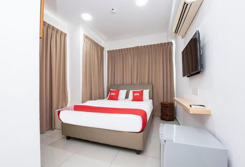 בית מלון כפרי Sg Rengit City Resort 3