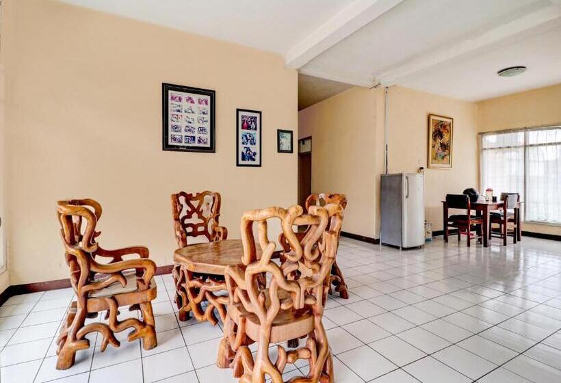 酒店 Oyo 90621 Pondok 23