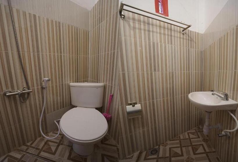 Отель Oyo 90645 Karisma Residence