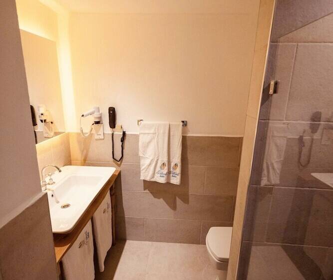 בית מלון כפרי Palmonte Suites