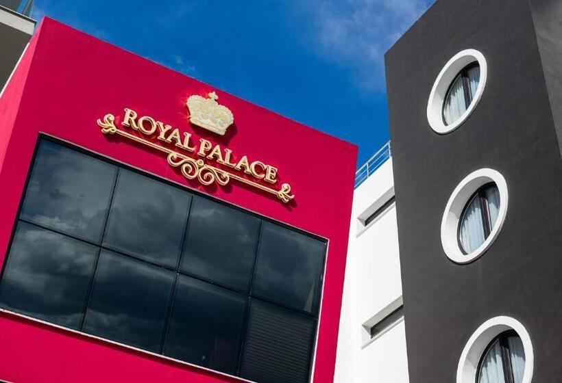 בית מלון כפרי Royal Palace North Cyprus