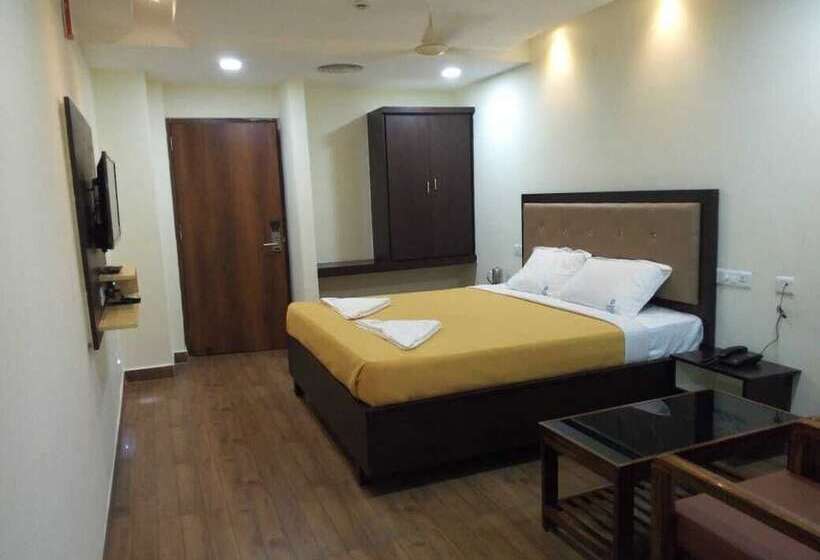 ホテル Swarna Inn