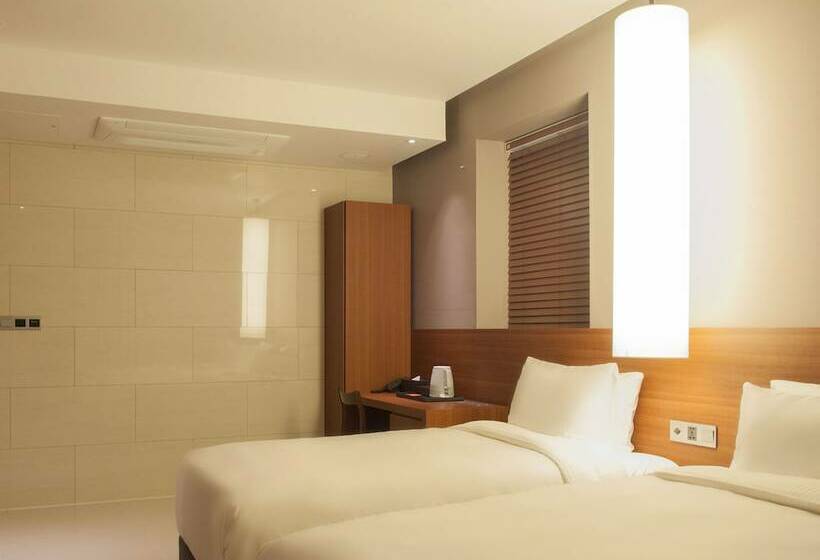 Top Cloud Hotel Cheonan