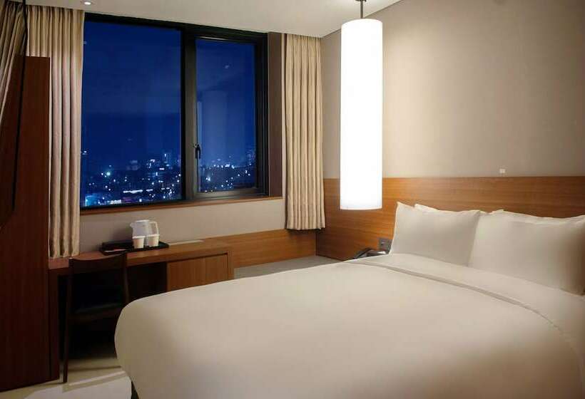 Top Cloud Hotel Cheonan