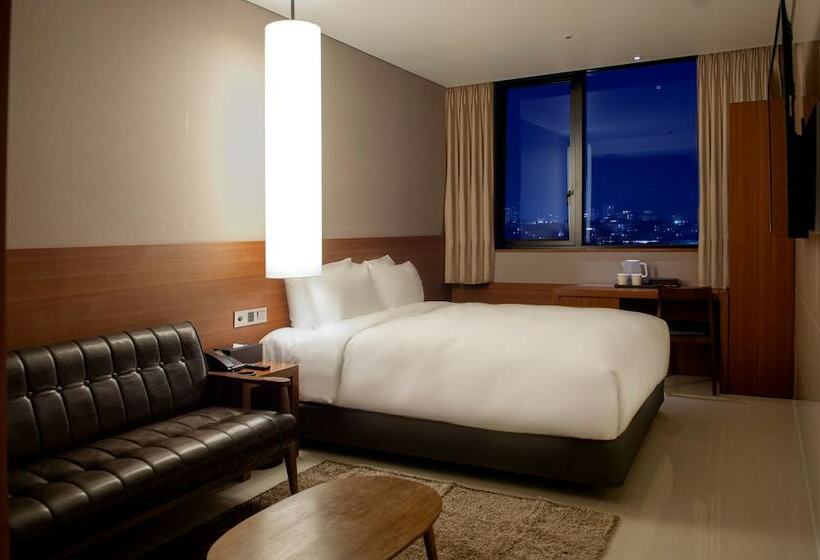 Top Cloud Hotel Cheonan