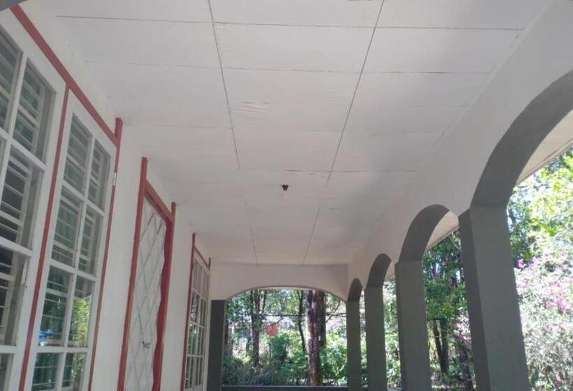 בית מלון כפרי Villa Yasmin Malino