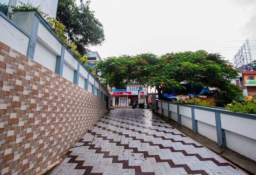 호텔 Woodside Residency Thekkady