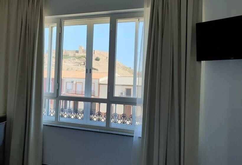 Mesón Hostal La Cabaña