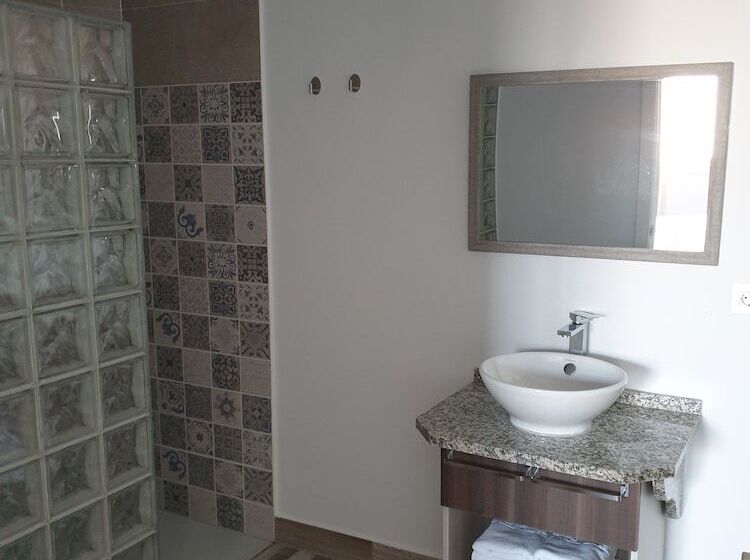 Mesón Hostal La Cabaña