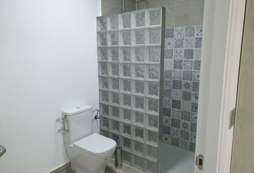 Mesón Hostal La Cabaña