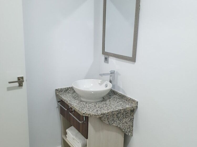 Mesón Hostal La Cabaña