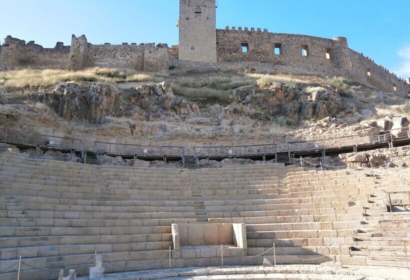 Mesón Hostal La Cabaña