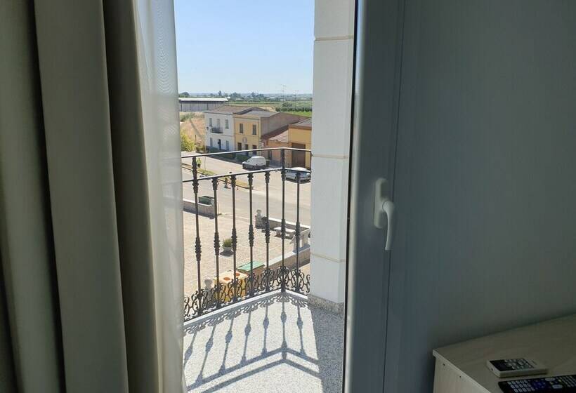 Mesón Hostal La Cabaña