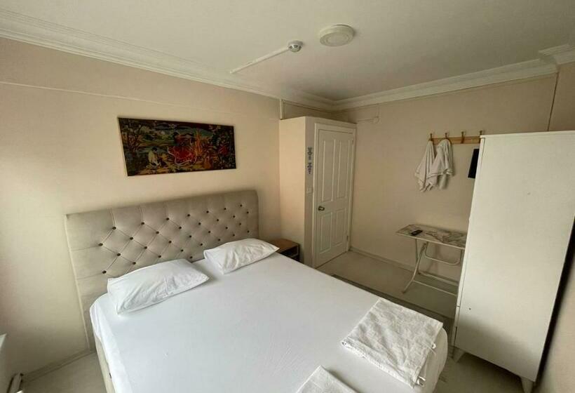 ホテル Meydan Pansiyon Uskudar