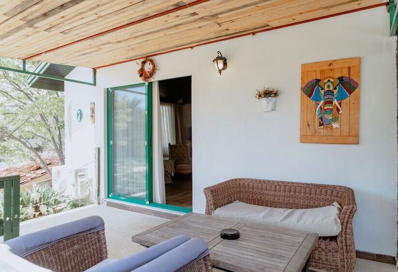 Myhouse Urla Butik Otel