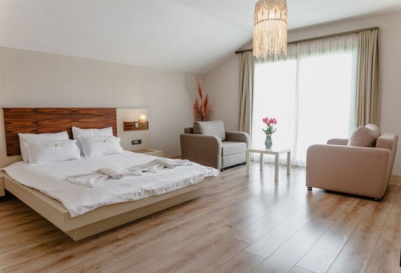 Myhouse Urla Butik Otel