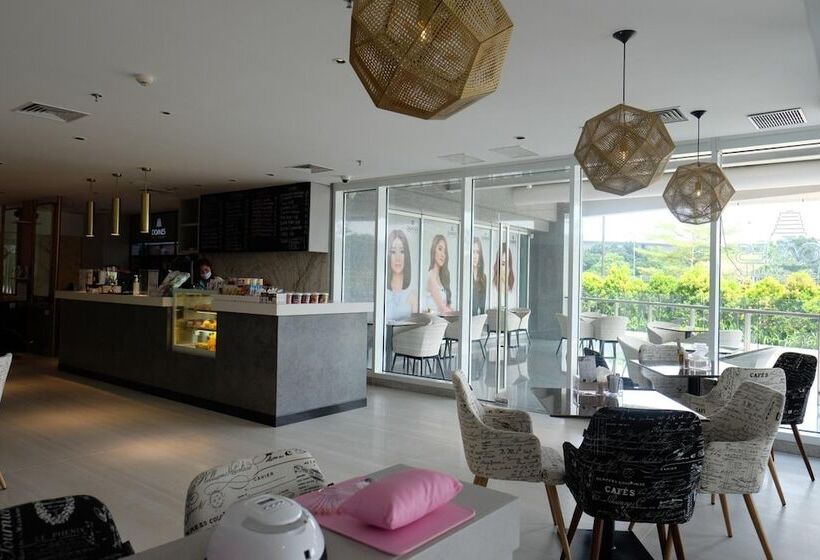 Nuanza Hotel & Convention