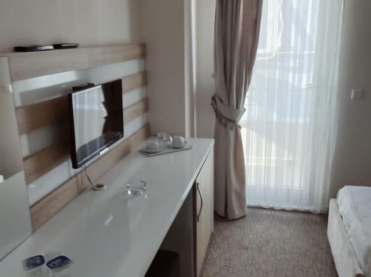 Otel Bostanci