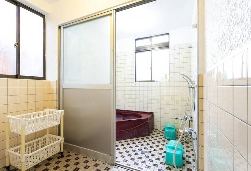 펜션 Komatsu Ryokan