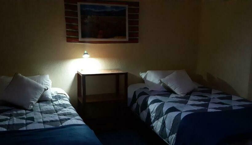 פנסיון Orkkowasi Backpackers