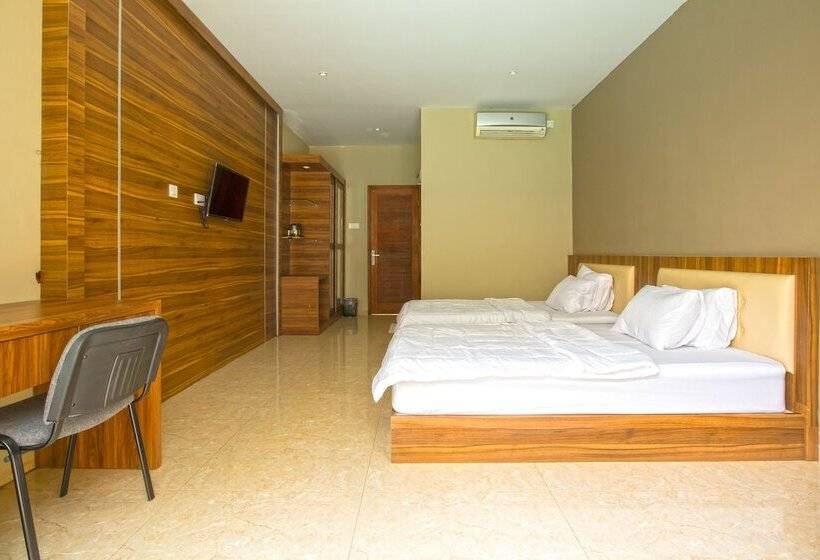 بنسيون Permata Baloi Green Guest House