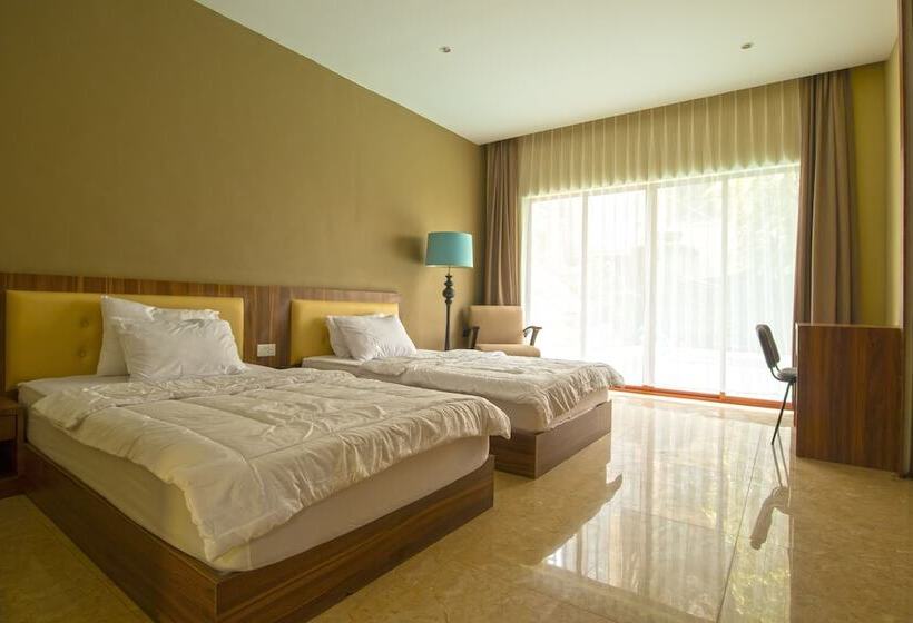 بنسيون Permata Baloi Green Guest House