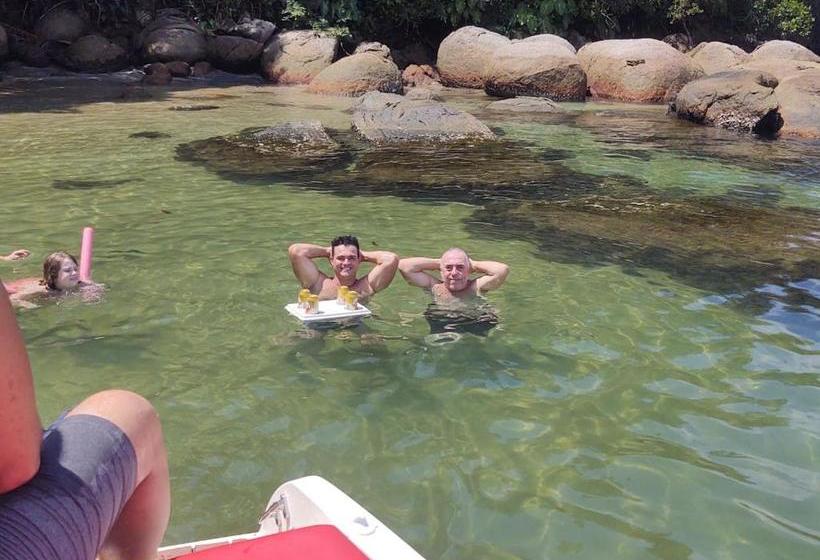 Пансион Village Theo Paraty