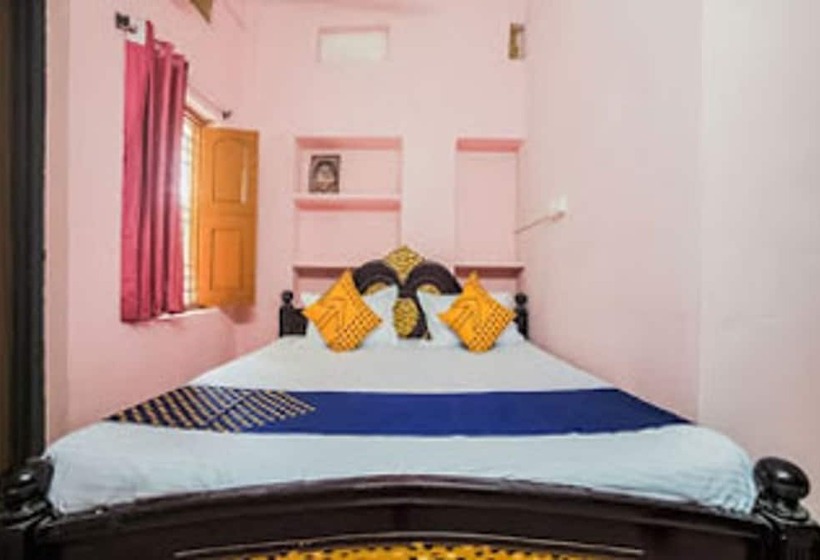 פנסיון Rahul Residence