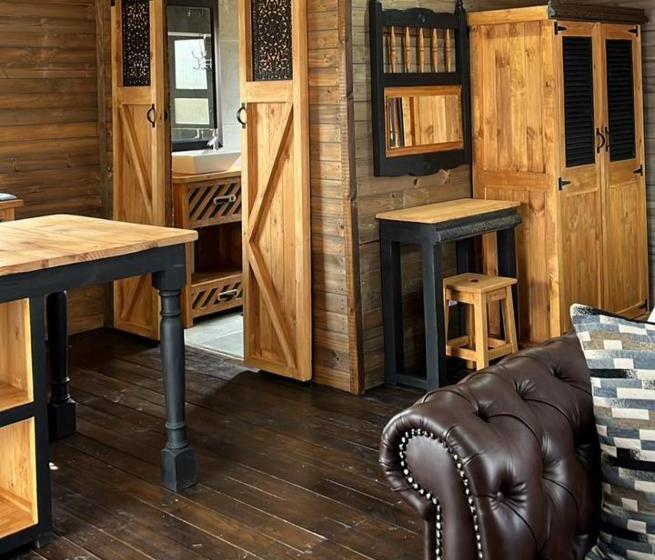 ペンション River Rock Lodge