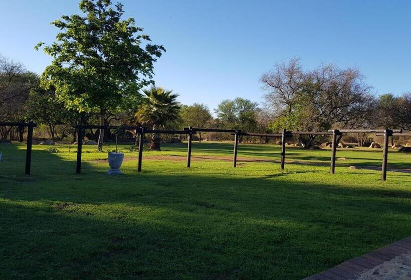 ペンション River Rock Lodge