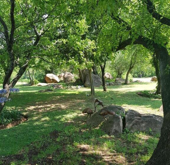 ペンション River Rock Lodge