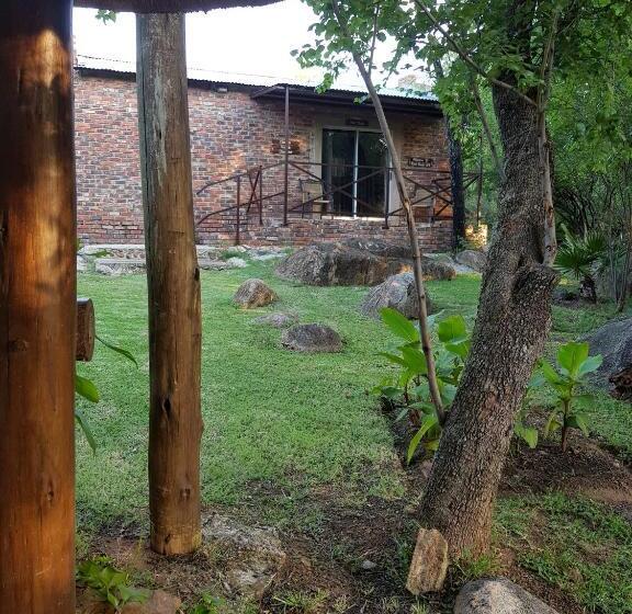 ペンション River Rock Lodge