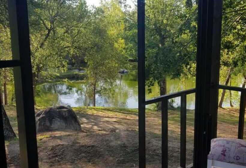 펜션 River Rock Lodge