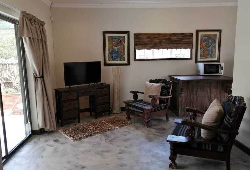 ペンション River Rock Lodge