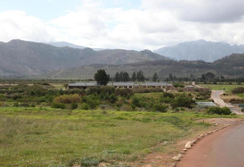 پانسیون The Farmstead