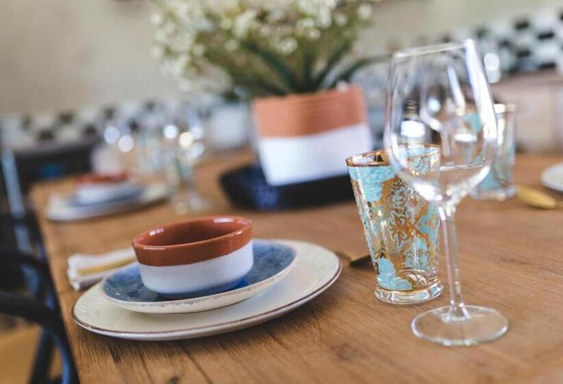 پانسیون The Farmstead