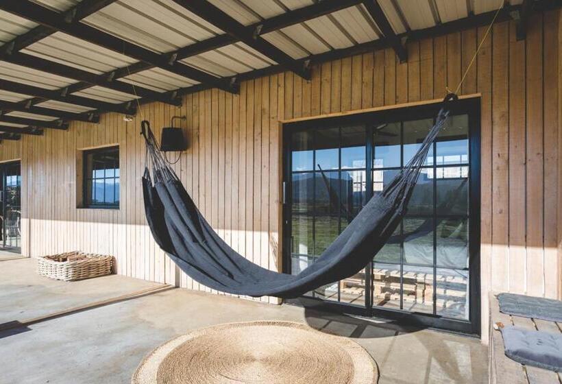 پانسیون The Farmstead