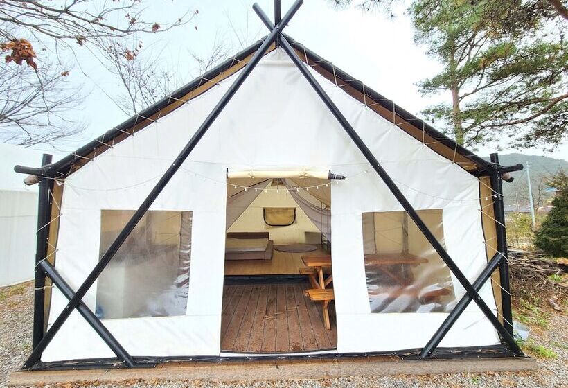 リゾートホテル Geochang Surfing Park