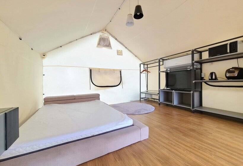 リゾートホテル Geochang Surfing Park