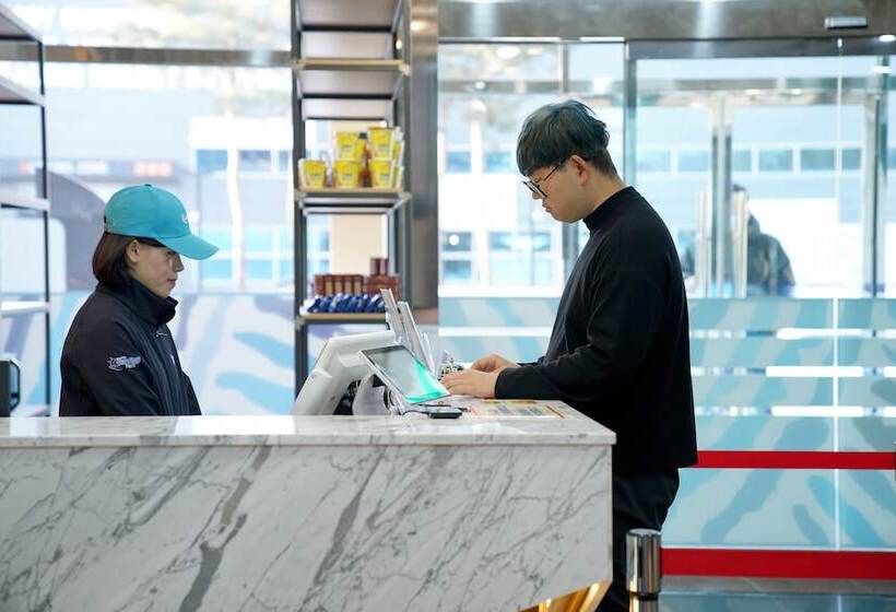 リゾートホテル Geochang Surfing Park