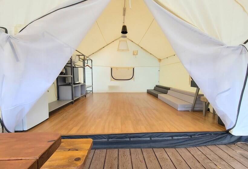 リゾートホテル Geochang Surfing Park