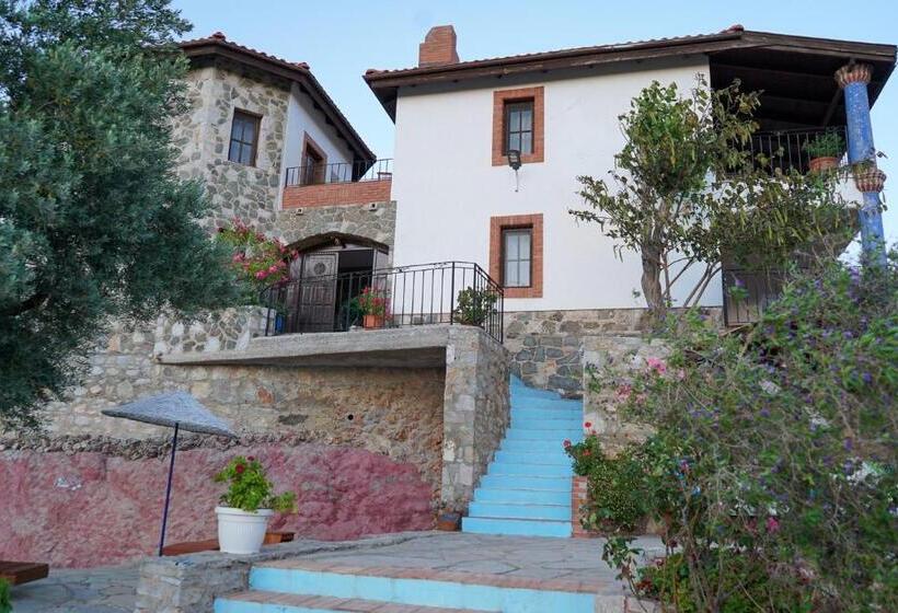 şato Triopia Butik Otel