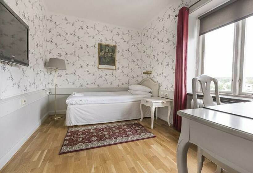 Отель Tidaholm Stadsl