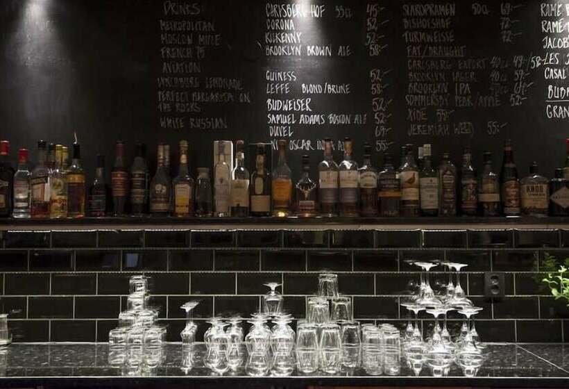 Отель Tidaholm Stadsl