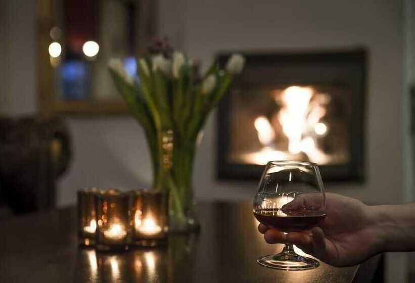 Отель Tidaholm Stadsl