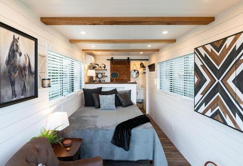 Schronisko The Stable Tiny Container Home 12 Min To Magnolia