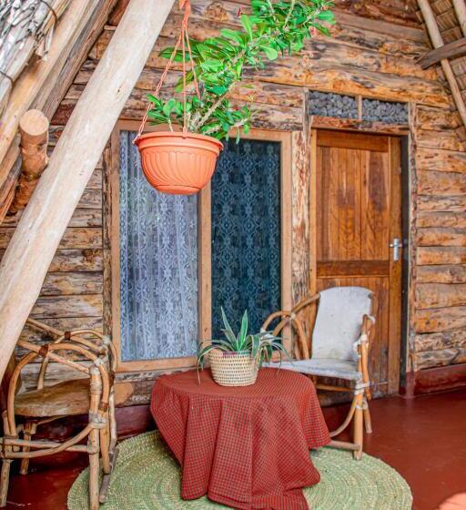 تختخواب و صبحانه Charming Eco Homestay Near Kilimanjaro International Airport