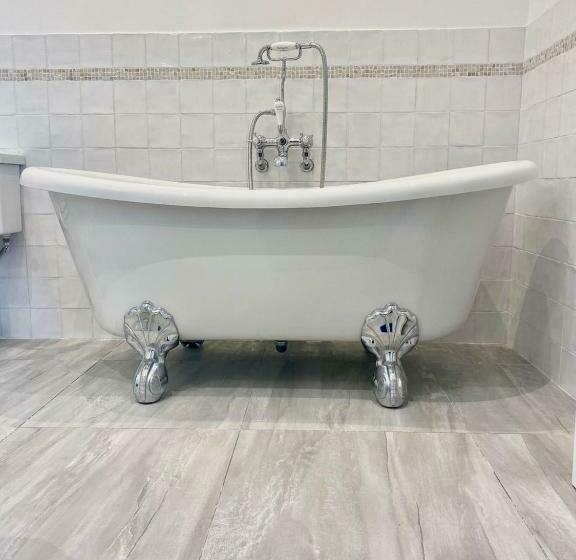 ベッドアンドブレックファースト Noubar