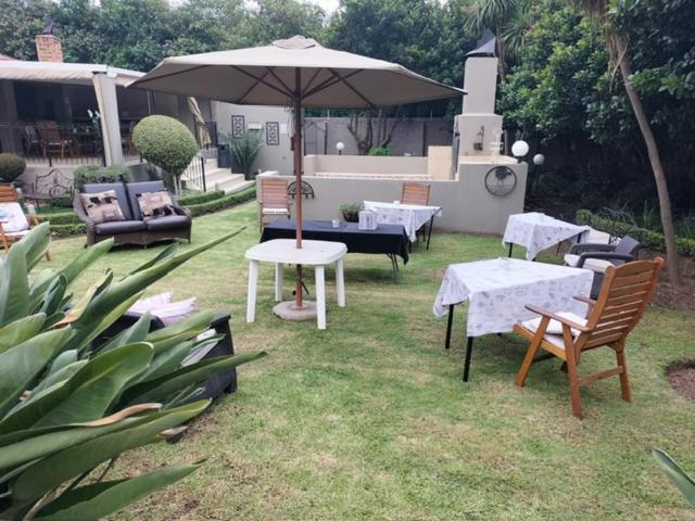 住宿加早餐  Oaklands Inn And Conference Centre