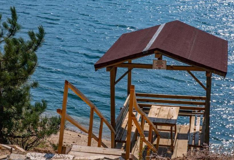 住宿加早餐  Tahtalı Göl Evleri